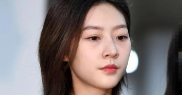 Bi kịch của ngành giải trí Hàn Quốc: 45 nghệ sĩ tự sát trong 20 năm 30 Bi kịch của ngành giải trí Hàn Quốc: 45 nghệ sĩ tự sát trong 20 năm c4t53 uxpp6s4dr2c0eu3clooo 17427007333741399988077 103 0 417 600 crop 17427007416831369675792jpg