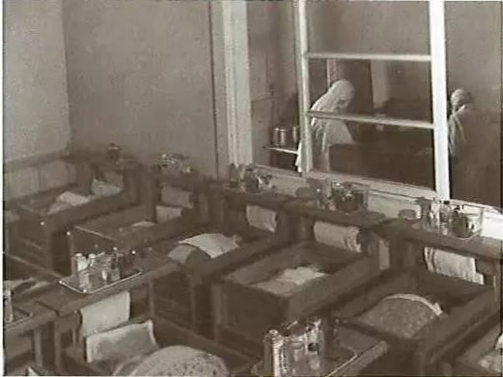 Sau 60 năm mới biết bị trao nhầm ở bệnh viện, tài xế nhận bồi thường 6,5 tỷ đồng- Ảnh 2.