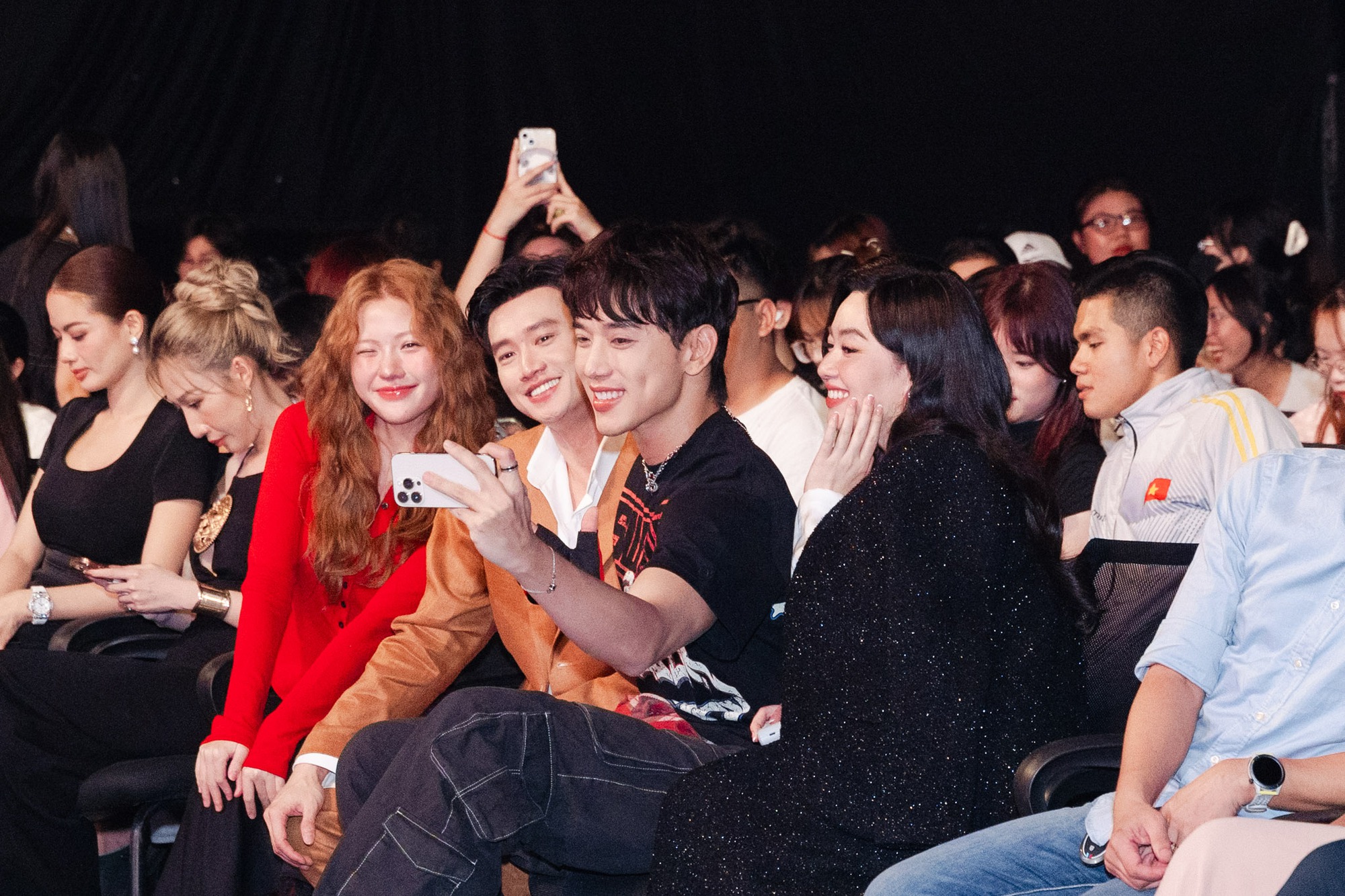 Phim Việt chưa chiếu đã được hóng cực độ: Nghe tên đã thấy drama, dàn cast chất như nước cất- Ảnh 10. Phim Việt chưa chiếu đã được hóng cực độ: Nghe tên đã thấy drama, dàn cast chất như nước cất- Ảnh 10.