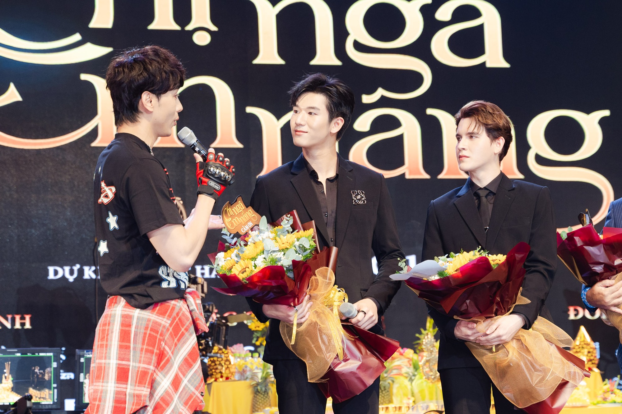 Phim Việt chưa chiếu đã được hóng cực độ: Nghe tên đã thấy drama, dàn cast chất như nước cất- Ảnh 4. Phim Việt chưa chiếu đã được hóng cực độ: Nghe tên đã thấy drama, dàn cast chất như nước cất- Ảnh 4.