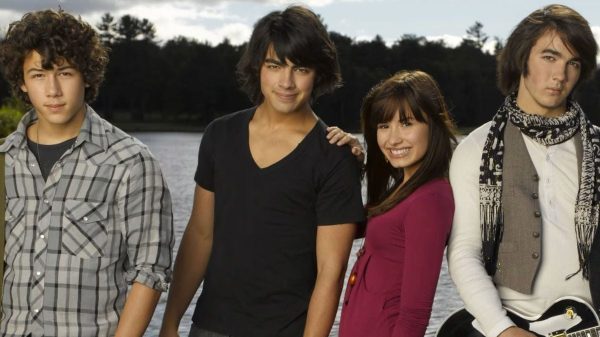 Phim Camp Rock 3 Chính Thức Trở Lại Với Ban Nhạc Ngôi Sao Jonas Brothers cam rock2 rtwkjpg