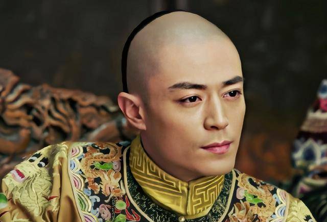 Anh trai tặng quà vào ngày sinh nhật, Càn Long không cảm kích còn thẳng thừng: