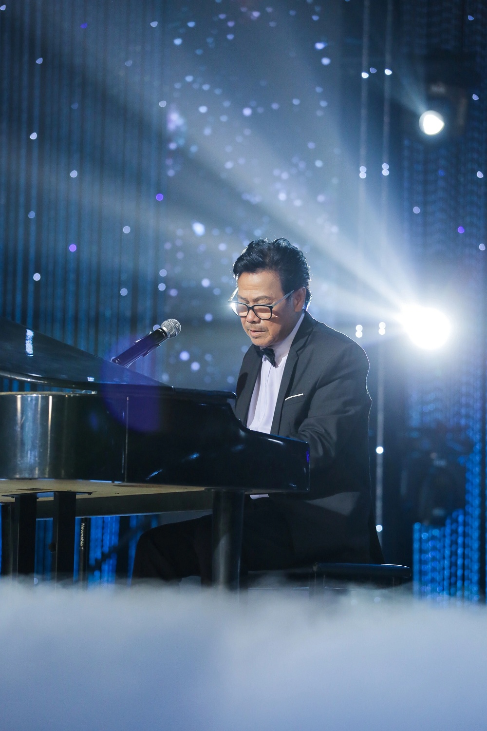 Sự thật về sao nam đóng phim hot Địa Đạo: Giàu nhất showbiz Việt, hát không cát xê, là chủ 2 khu du lịch sinh thái- Ảnh 4.