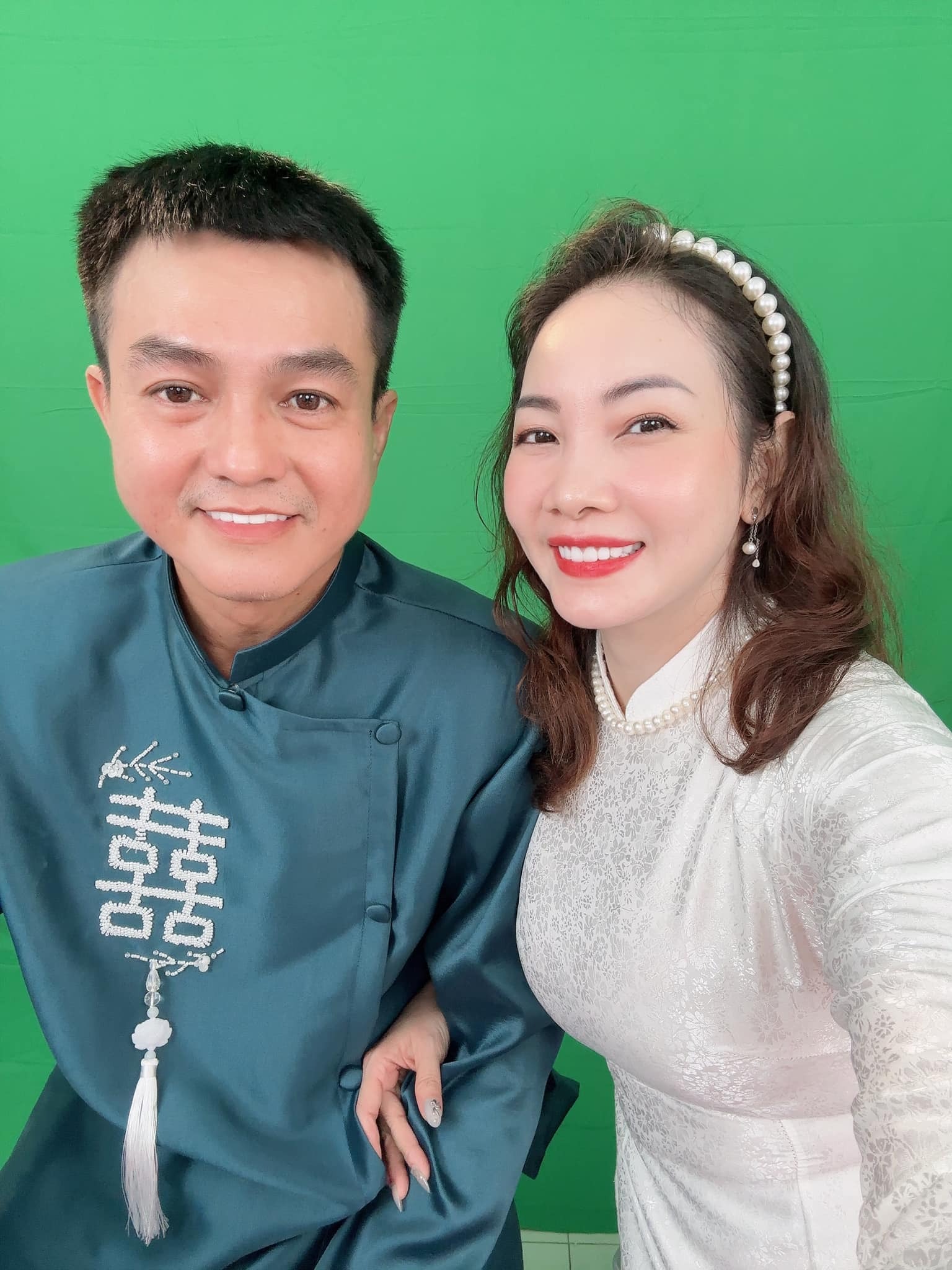 Vợ chồng sao nam Vbiz cưới nhau 9 năm mới mang bầu, tình cảm mặn nồng ai cũng ngưỡng mộ- Ảnh 3.