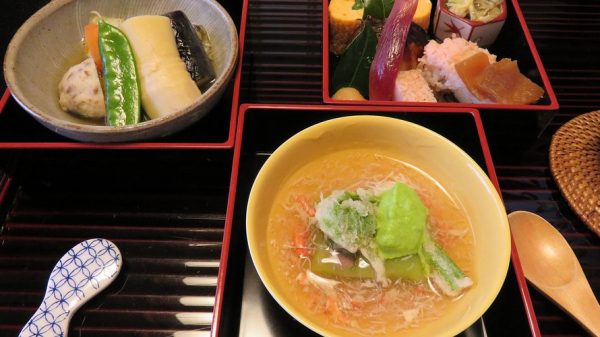 Chủ 1 nhà hàng Michelin bị bắt 28 Chủ 1 nhà hàng Michelin bị bắt caption 1761019431550 1761019431978555826578