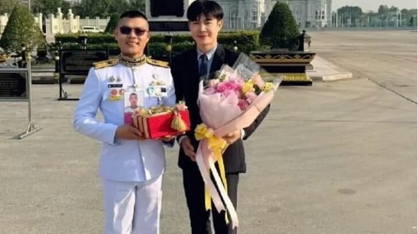 Vua và Hoàng hậu Thái Lan lần đầu tiên ban phúc cho lễ cưới đồng giới tại hoàng cung capture 27 27659100357260575697478 1748601557921 1748601558042839612457