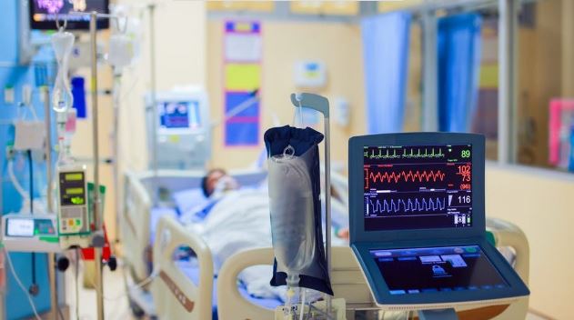 Người đàn ông 60 tuổi bị triệu tập vì khoản nợ xấu 100 triệu đồng 10 năm trước, trên tòa người vợ kiện ngược Người đàn ông 60 tuổi bị triệu tập vì khoản nợ xấu 100 triệu đồng 10 năm trước, trên tòa người vợ kiện ngược