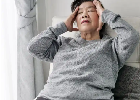 Lương hưu 30 triệu đồng, bà lão U60 ăn chơi hưởng thụ suốt 10 năm, gặp lại bạn cũ mới hối hận: "Tôi tính sai rồi" 30 Lương hưu 30 triệu đồng, bà lão U60 ăn chơi hưởng thụ suốt 10 năm, gặp lại bạn cũ mới hối hận: "Tôi tính sai rồi" capture2 1762149542055 1762149542402687410978