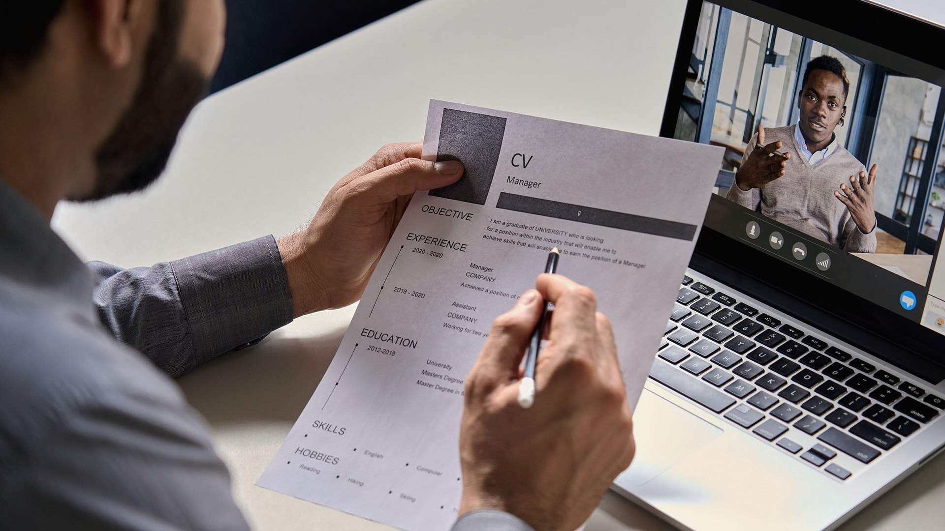 Áp lực nhan sắc trong giới công sở: Chạy đua ngoại hình để thăng tiến, đến nam giới cũng phải đi phẫu thuật vì kiếm thêm hàng nghìn USD- Ảnh 4.