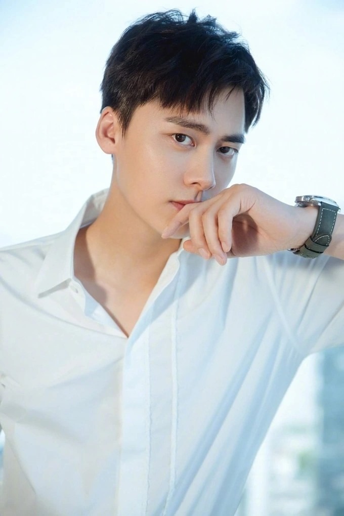 Nóng nhất MXH: Lý Dịch Phong mặt dày