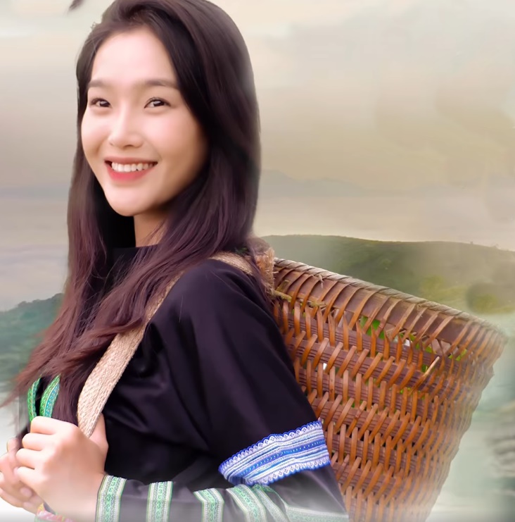 Mỹ nhân phim Việt giờ vàng viral khắp cõi mạng vì quá xinh, body ngoài đời đỉnh đến