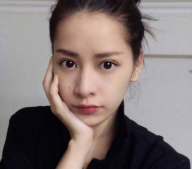 Mặt mộc gây sốc của Chi Pu, cỡ này bảo sao bị đồn là người đẹp dao kéo- Ảnh 4. Mặt mộc gây sốc của Chi Pu, cỡ này bảo sao bị đồn là người đẹp dao kéo- Ảnh 4.