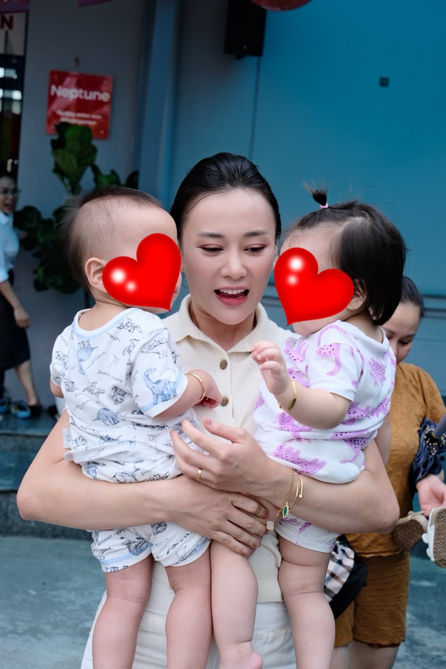 Phương Oanh thấy có lỗi với các con- Ảnh 2.