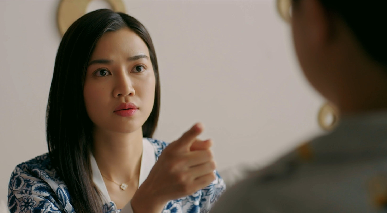 2 nữ diễn viên “khổ” nhất VFC: Gặp chồng trên phim là ly hôn tranh chấp hoặc sở khanh ham của lạ- Ảnh 3. 2 nữ diễn viên “khổ” nhất VFC: Gặp chồng trên phim là ly hôn tranh chấp hoặc sở khanh ham của lạ- Ảnh 3.