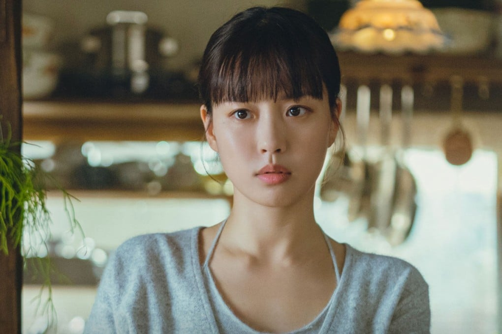 Mỹ nhân Hàn đóng 7 phim gây sốt toàn cầu: Nhan sắc nâng tầm mọi tạo hình, ngắm đã cả con mắt- Ảnh 9. Mỹ nhân Hàn đóng 7 phim gây sốt toàn cầu: Nhan sắc nâng tầm mọi tạo hình, ngắm đã cả con mắt- Ảnh 9.