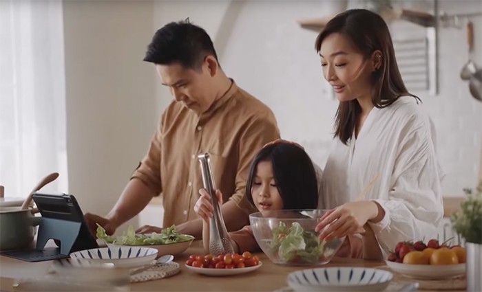 Mỗi gia đình là một thế giới nhỏ, nơi tình yêu thương luôn hiện hữu (Ảnh minh họa)