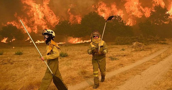 Tây Ban Nha bị "thiêu đốt" ce 11f0 bad9 e7f03dd8181e 1755488582747854116640 0 45 864 1427 crop 175548862038473318122 1755489909317 175548991056349926429 0 0 477 764 crop 17554899420251922080207jpg