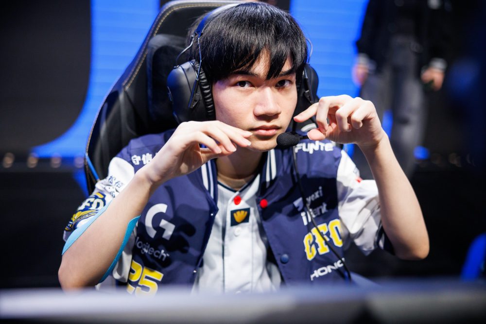 CFO lập kỷ lục