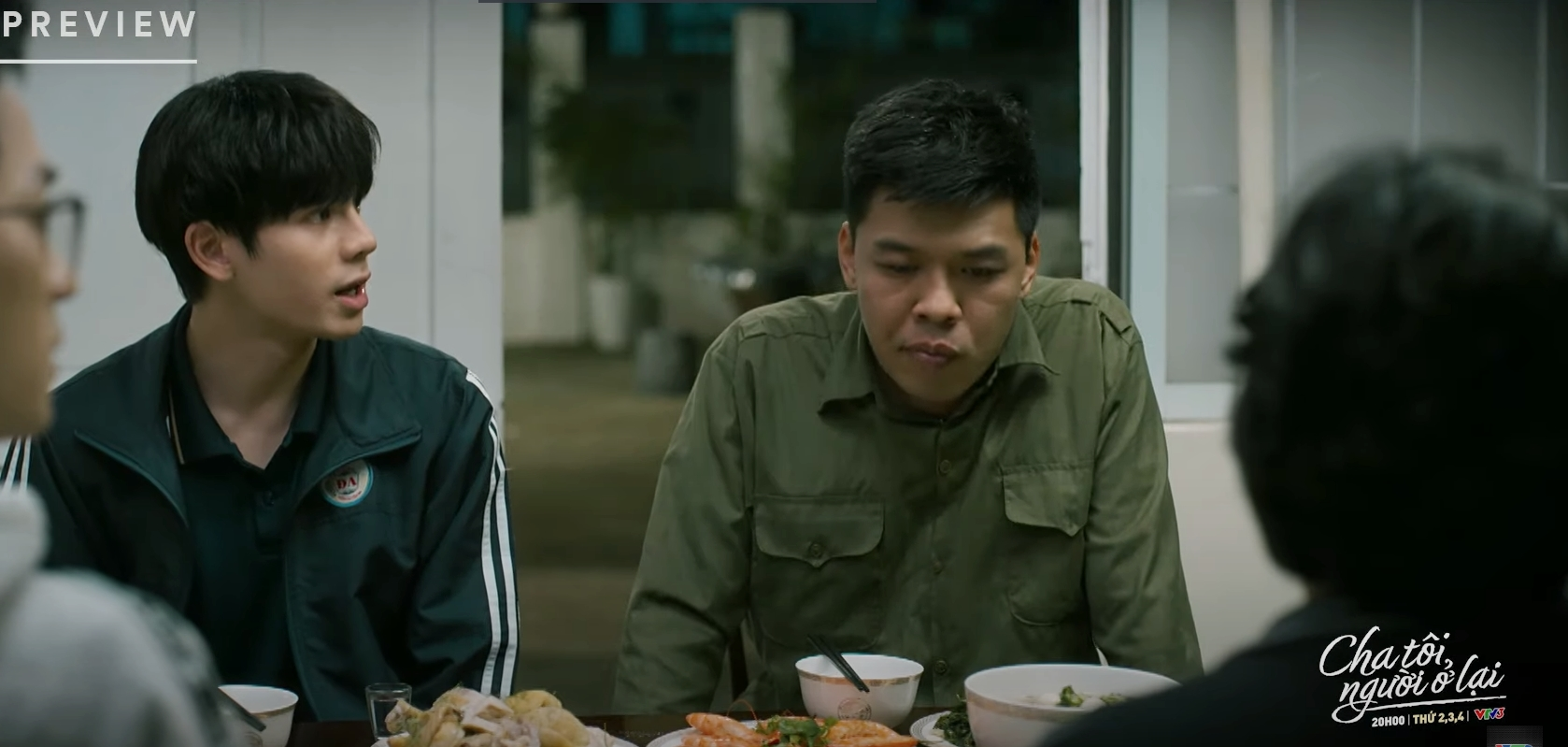 Sao nam Vbiz đóng cùng lúc 2 phim Việt đang hot điên đảo, cả top 1 rating lẫn top 1 phòng vé mới đáng nể- Ảnh 3. Sao nam Vbiz đóng cùng lúc 2 phim Việt đang hot điên đảo, cả top 1 rating lẫn top 1 phòng vé mới đáng nể- Ảnh 3.