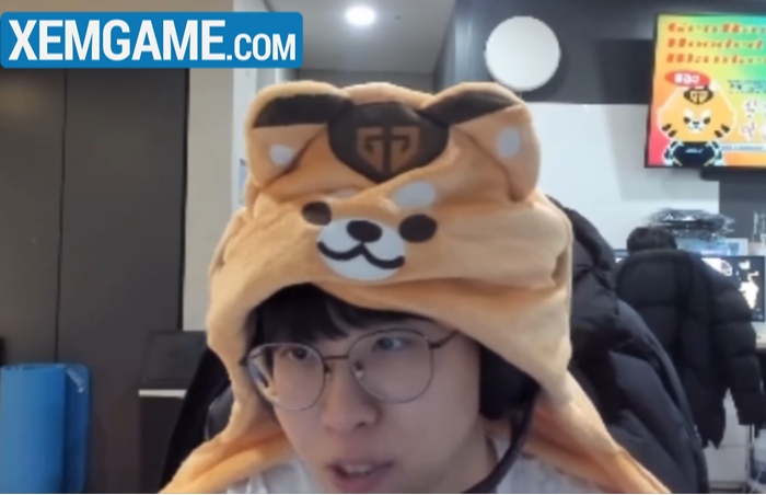 Chovy trổ tài bán “chăn GenRang” cực mượt khiến nhiều fan thích thú chan trum dau genrang 2