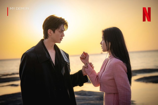 10 phim Hàn hot nhất Netflix toàn cầu: The Glory chỉ đứng thứ 6, hạng 1 càng bị ghét càng nổi mới tài- Ảnh 1.