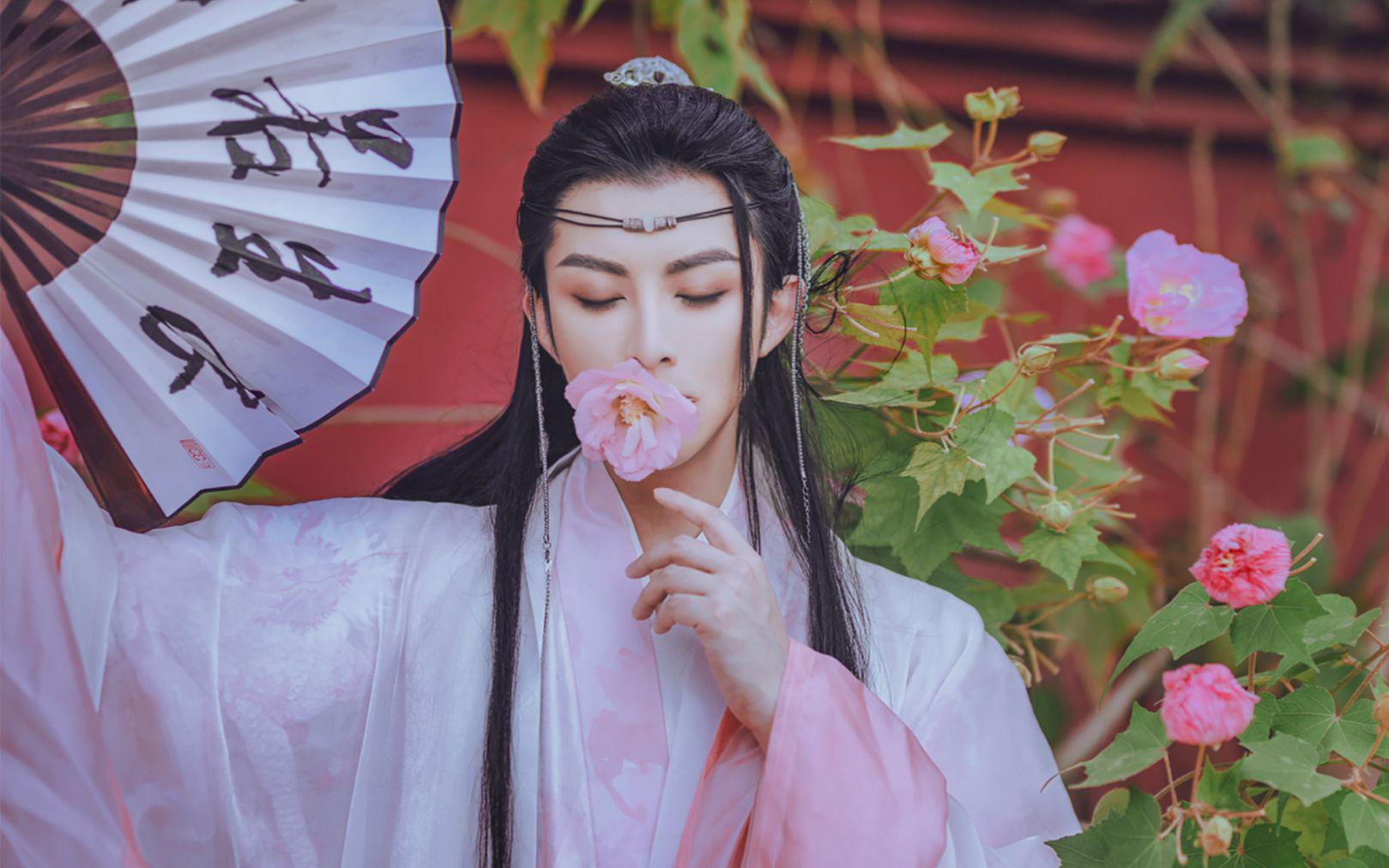 Chàng trai Trung Quốc giả Bồ Tát nổi như cồn khắp thế giới - 10