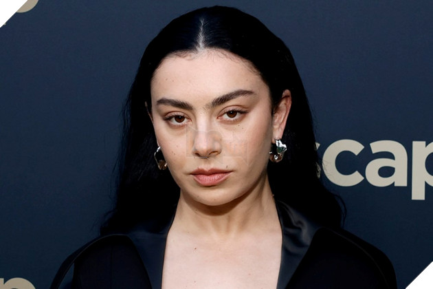 Hình ảnh sao nữ Charli XCX.