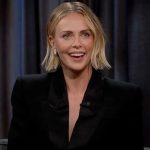 Charlize Theron Chỉ Trích Các Studio Hollywood Vì Không Dám "Mạo Hiểm" Với Phim Hành Động Nữ Chính charlize theron4 inmnjpg