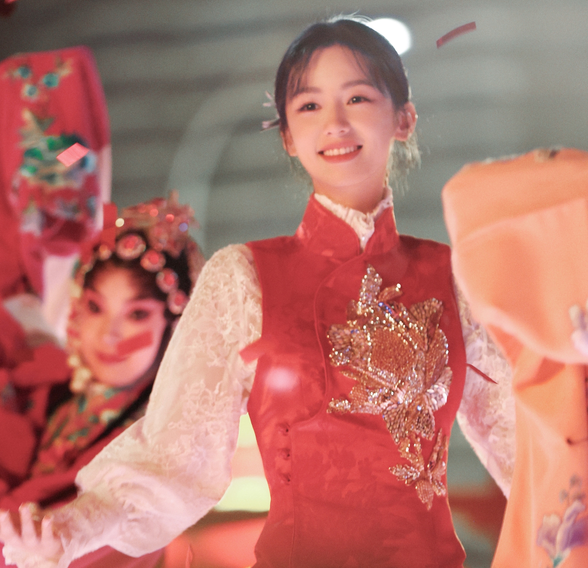 Mỹ nhân đẹp nhất đêm giao thừa 2025: Nhan sắc ngọt ngào tựa búp bê, thách thức mọi ống kính hung thần- Ảnh 3. Mỹ nhân đẹp nhất đêm giao thừa 2025: Nhan sắc ngọt ngào tựa búp bê, thách thức mọi ống kính hung thần- Ảnh 3.