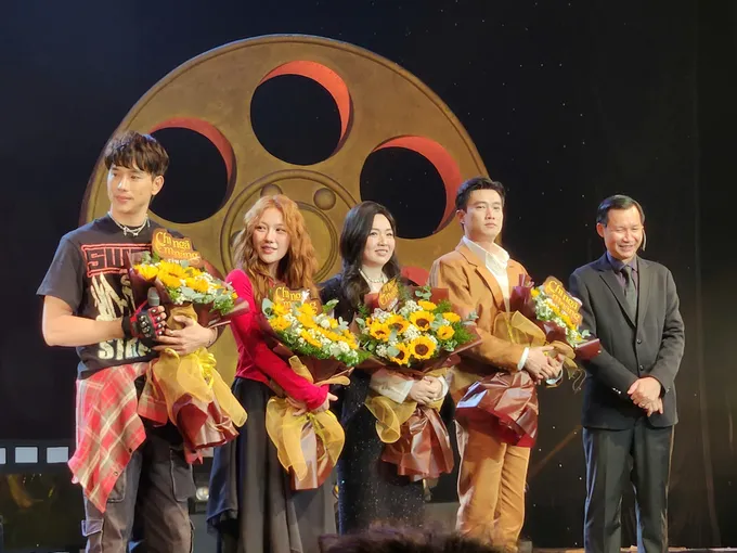 Cặp chị em Vbiz lặn suốt 20 tiếng chỉ để chụp một bức hình, thành quả tuyệt đối điện ảnh xem đã con mắt- Ảnh 6.