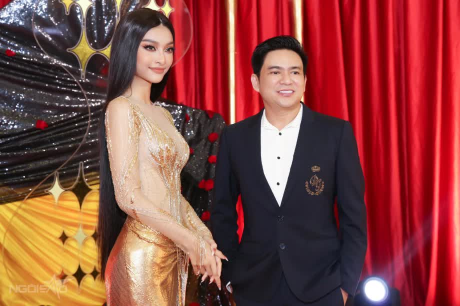 Á hậu Việt bí mật sinh con vừa đỗ ngành Y, bác sĩ Chiêm Quốc Thái có phản ứng gây chú ý- Ảnh 2. Á hậu Việt bí mật sinh con vừa đỗ ngành Y, bác sĩ Chiêm Quốc Thái có phản ứng gây chú ý- Ảnh 2.