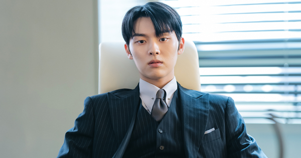 Làn sóng tẩy chay 1 mỹ nam dâng cao đỉnh điểm: Up ảnh 18+, làm hại khán giả nhí 26 Làn sóng tẩy chay 1 mỹ nam dâng cao đỉnh điểm: Up ảnh 18+, làm hại khán giả nhí choi hyun wook r 4757 7201 1760180072379 17601800727002093985009 1760186241491 176018624180635574010 124 0 543 800 crop 1760186330283177240965png