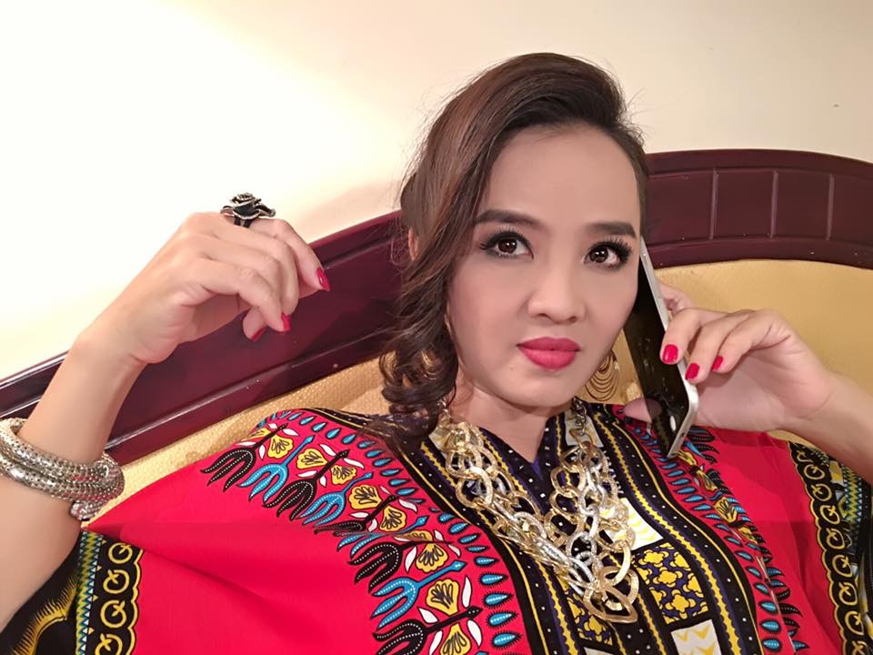 Nữ diễn viên Việt chạy xe ôm kiếm sống, bỏ chồng, định tái hôn thì bạn trai qua đời- Ảnh 1.