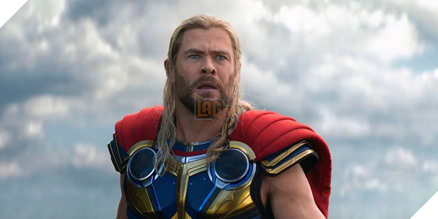 Hình ảnh nam diễn viên Chris Hemsworth trong vai diễn biểu tượng - Thor