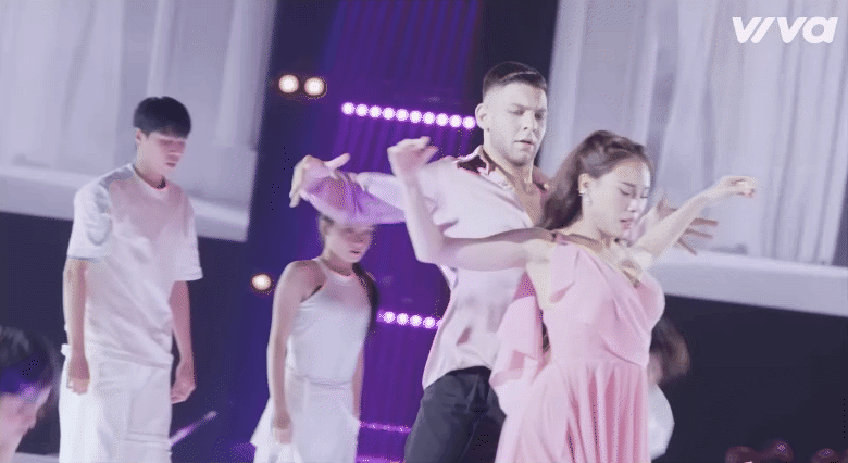 Khánh Thi mâu thuẫn với Chí Anh- Ảnh 5. Khánh Thi mâu thuẫn với Chí Anh- Ảnh 5.