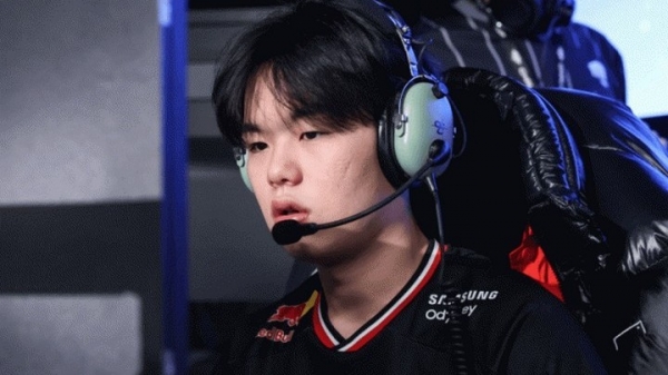 Vượt cả Faker - Smash "chiếm sóng" nhà T1 trong màn debut livestream của mình! chrome jpnstgrk4n 67a02d42aff68 67db7015e3d1720250325133646jpg
