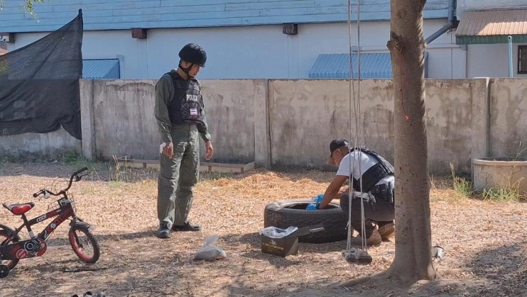 Chú chó tha vật lạ về nhà, chủ Chú chó tha vật lạ về nhà, chủ