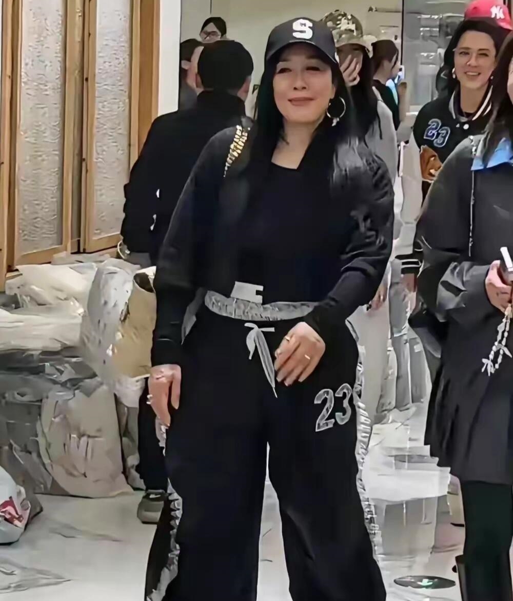 Nhan sắc thật của mỹ nhân gốc Việt đẹp nhất châu Á khiến dân tình sốc nặng- Ảnh 2.