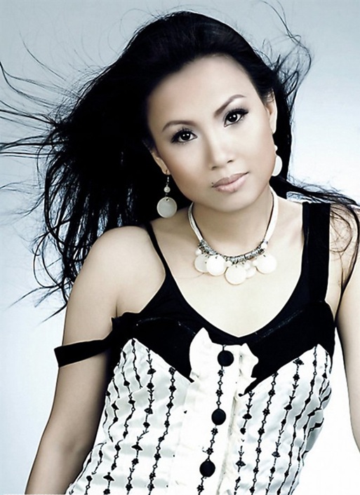 Chị gái nữ ca sĩ tỷ phú từ chối sang Mỹ cùng em, giờ sở hữu biệt thự trung tâm TP.HCM- Ảnh 1. Chị gái nữ ca sĩ tỷ phú từ chối sang Mỹ cùng em, giờ sở hữu biệt thự trung tâm TP.HCM- Ảnh 1.