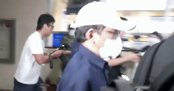 MC quốc dân tàng trữ hàng ngàn clip và ảnh khiêu dâm trẻ em, nhận bản án gây phẫn nộ cm2 17641491451381812568101 12 0 315 579 crop 1764149175684240936723gifpng