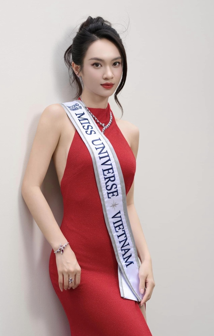 Nóng không chịu được, Á hậu Vũ Thúy Quỳnh "nhảy sổ" vào Drama ViruSs mà quên cả xài "bảo hộ" cmcwfqo 1