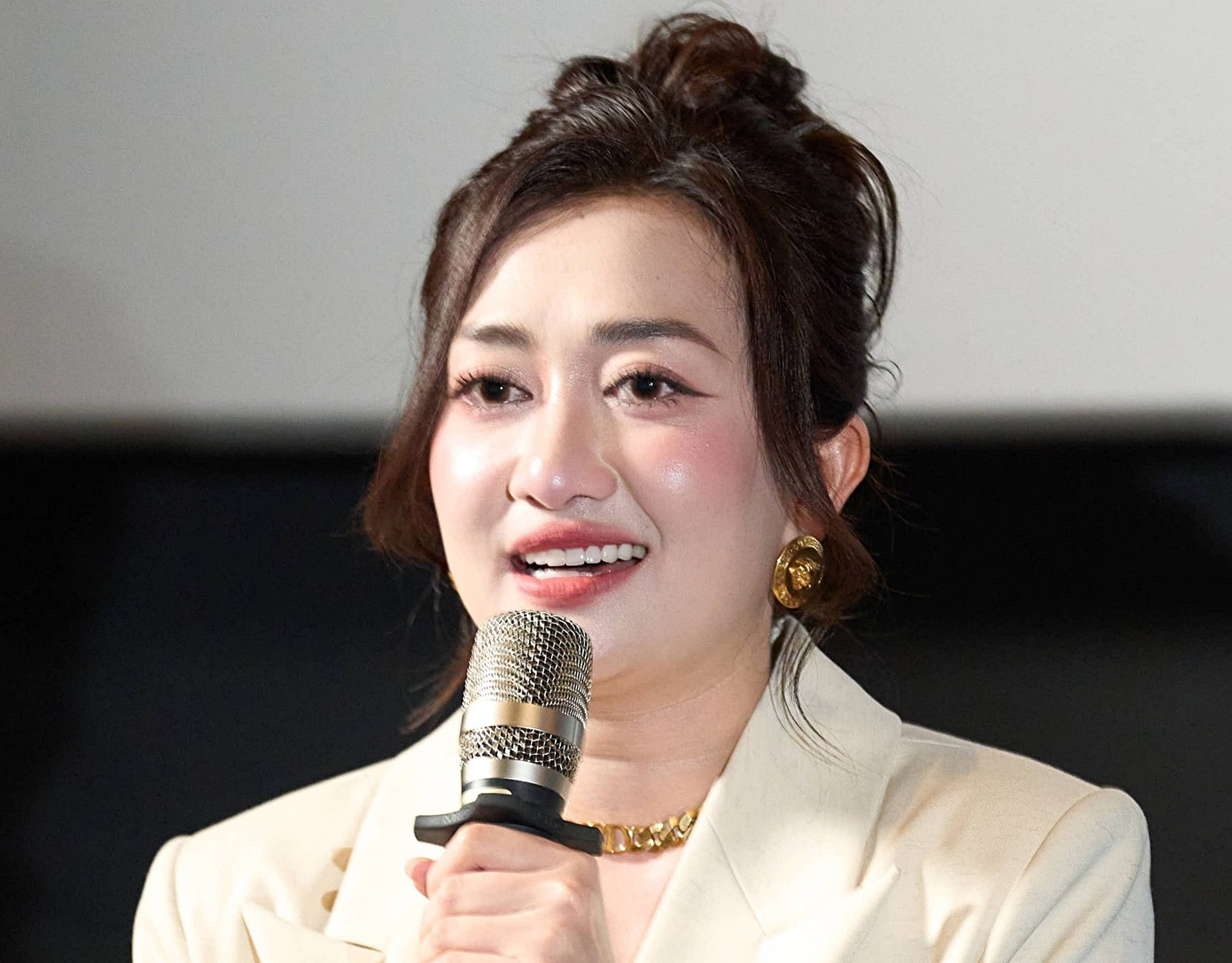 Bạn trai Lệ Quyên bị đánh đến bầm tím- Ảnh 6.