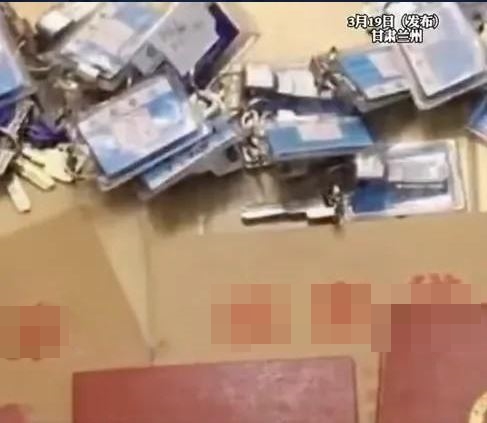 Có chồng nhưng vẫn bao nuôi nhân tình, cô gái vì thiếu tiền đã dùng 80 căn hộ làm một điều- Ảnh 2. Có chồng nhưng vẫn bao nuôi nhân tình, cô gái vì thiếu tiền đã dùng 80 căn hộ làm một điều- Ảnh 2.