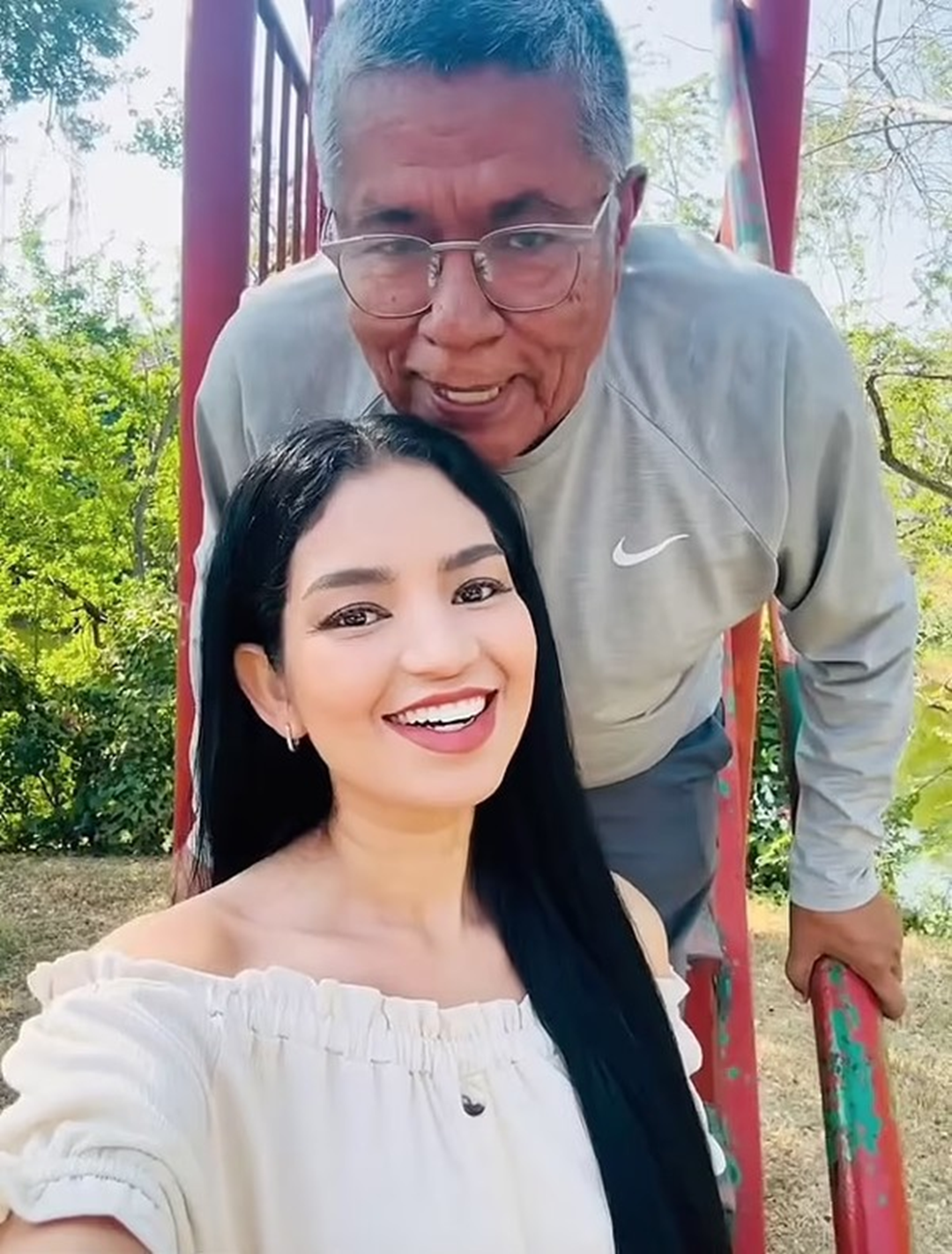 Cô gái 29 tuổi quyết lấy chồng 60 tuổi, biết danh tính chú rể cả nhà