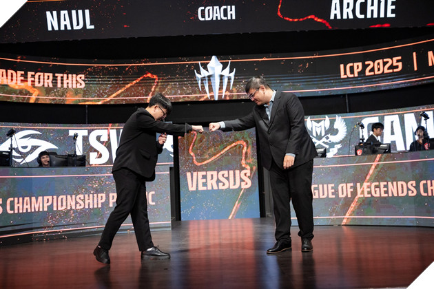 Archie hay Naul sẽ là người mỉm cười sau trận đấu ngày mai?