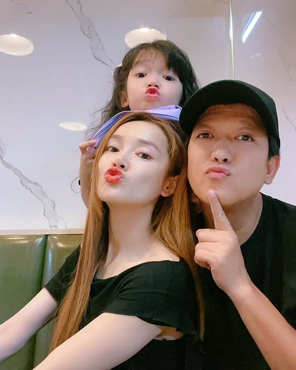 Hot hơn cả sắc vóc Nhã Phương khi bầu lần 3 chính là khoảnh khắc 2 giây vô tình lọt vào ống kính!- Ảnh 5. Hot hơn cả sắc vóc Nhã Phương khi bầu lần 3 chính là khoảnh khắc 2 giây vô tình lọt vào ống kính!- Ảnh 5.