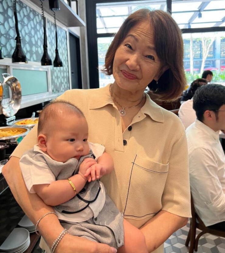 con-trai-hien-gan-cuu-me-thoat-cua-tu-nhieu-nam-sau-me-roi-nuoc-mat-om-chau-noi-dau-long-3-1-1748568968-748-width740height831 Bà Yeap Poh Lian ở hiện tại.