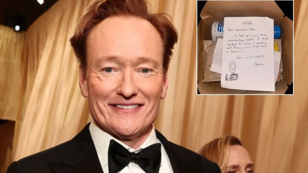 Conan O’Brien Và Ghi Chú Đáng Yêu Cho Các Ngôi Sao Khách Mời Tại Oscar 2025 30 Conan O’Brien Và Ghi Chú Đáng Yêu Cho Các Ngôi Sao Khách Mời Tại Oscar 2025 conan obrien oscar 2025 xmmajpg