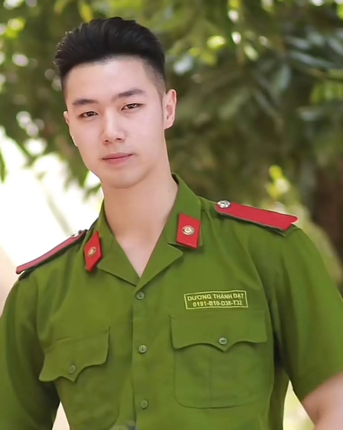 "Tóm dính" dàn Anh Trai Say Hi mùa 2: 1 tân binh pro5 khủng nghi bị loại, Quán quân Rap Việt nhìn mãi không ra! cong an 1755240082212875778994 1755245051765 17552450520761651977514 1757396921230655723269 1757403485470 17574034868261789815573