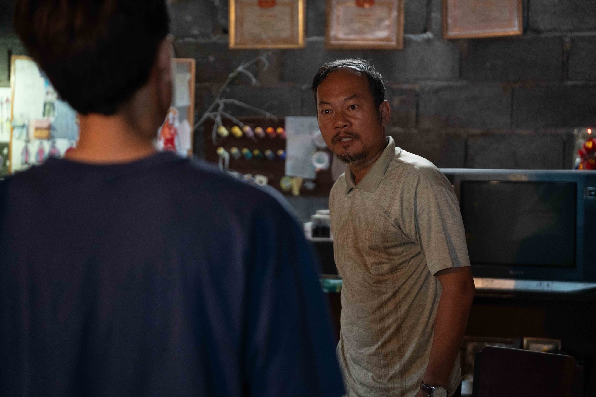 Bài học quá đời từ Lật Mặt 8: Đời cha ăn mặn, đời con không nhất thiết khát nước!- Ảnh 4.